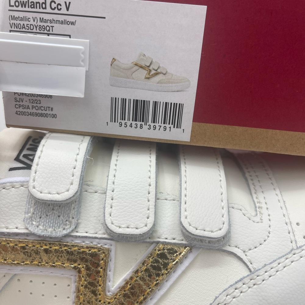 Vans WMNS Lowland Cc Velcro (Metallic V) Marshmallow/Gold Sneakers 
VN0A5DY89QT - Picture 14 of 16